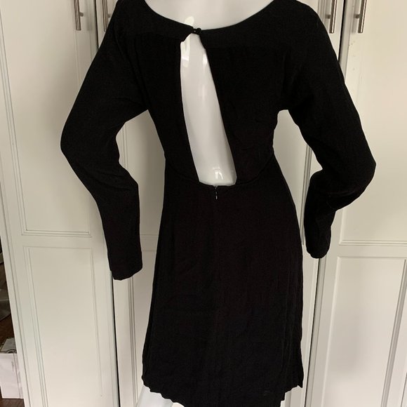 Tristan small black dress - Picture 2 of 4